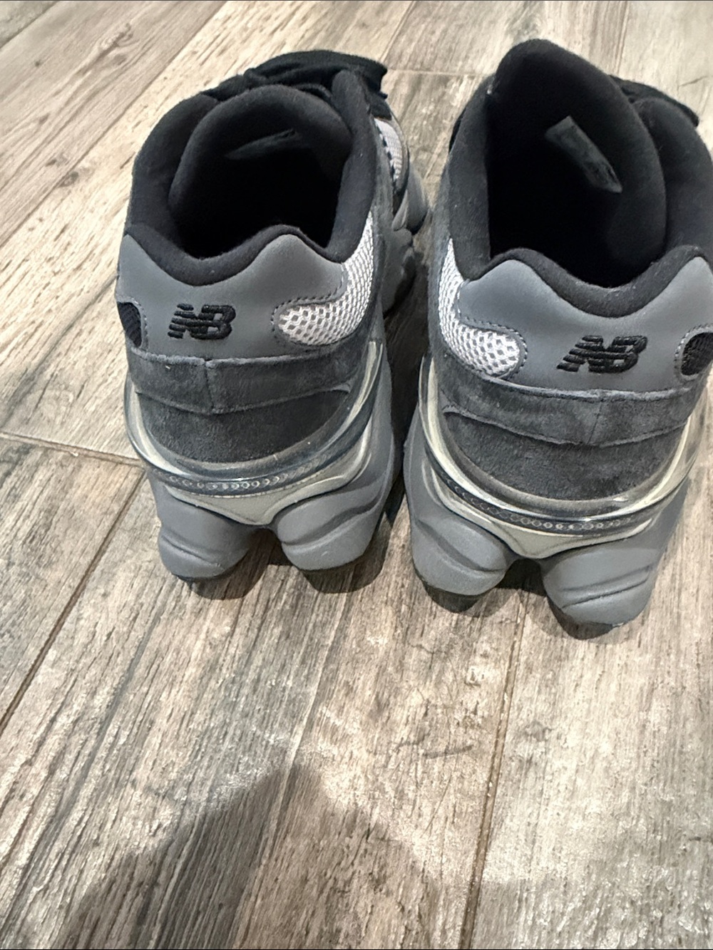 Unisex and Gray Athletic Sneakers - Picture 5 of 7